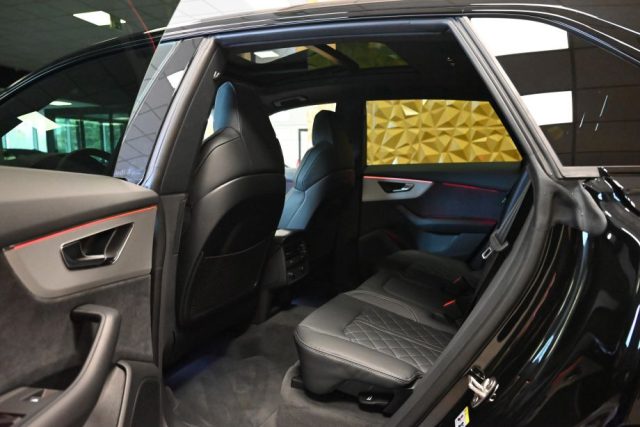 AUDI Q8 usata 11