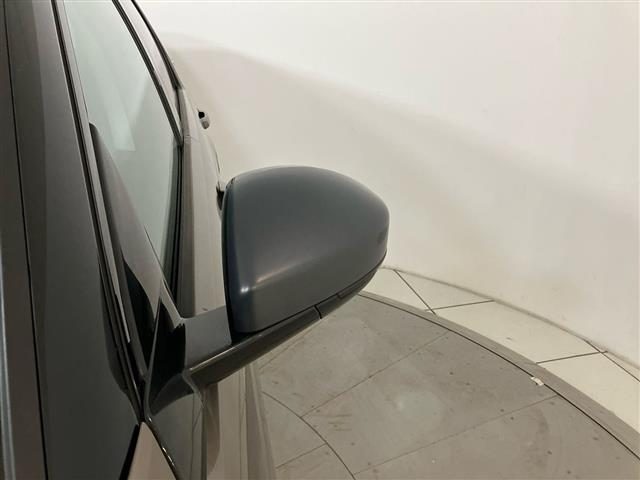 LAND ROVER Discovery Sport usata, con Sensori di parcheggio anteriori