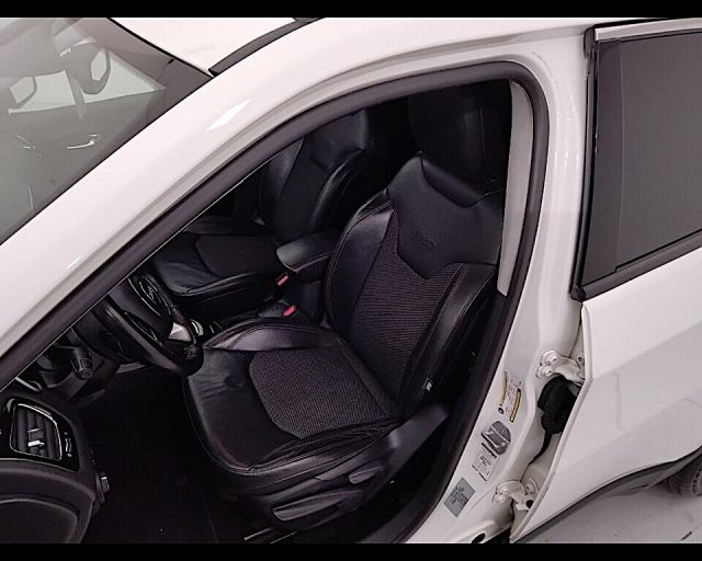 JEEP Compass usata, con Autoradio digitale