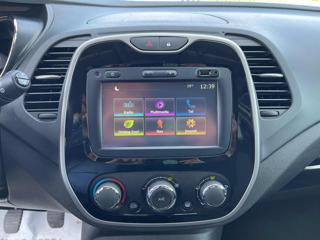 RENAULT Captur usata, con Volante in pelle