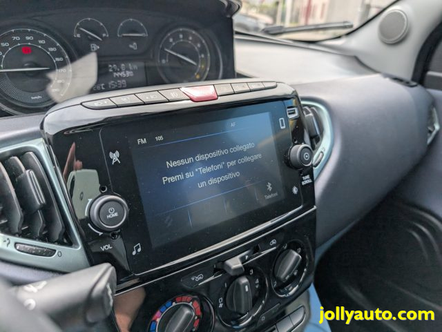 LANCIA Ypsilon usata, con Autoradio digitale