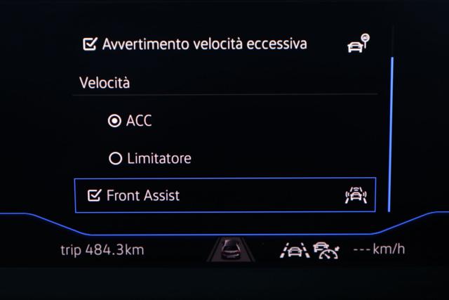 VOLKSWAGEN T-Roc usata, con Cerchi in lega