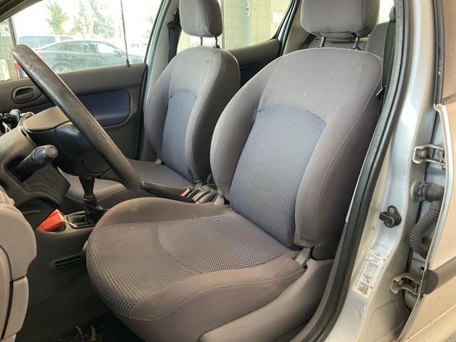 PEUGEOT 206 usata, con Autoradio