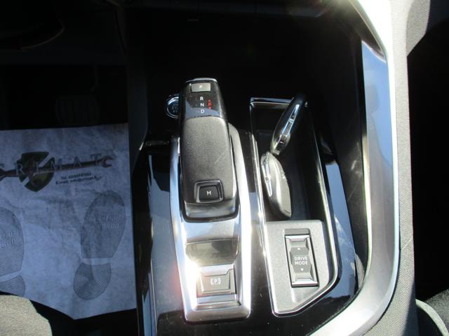 PEUGEOT 5008 usata, con Park Distance Control
