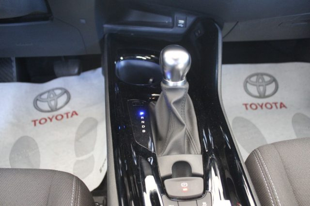 TOYOTA C-HR usata, con Autoradio digitale