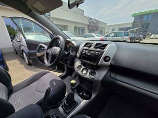TOYOTA RAV 4 usata 9