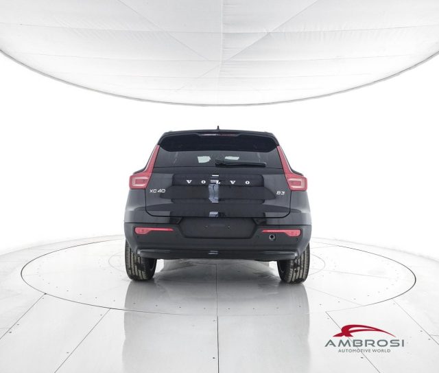 VOLVO XC40 usata 5