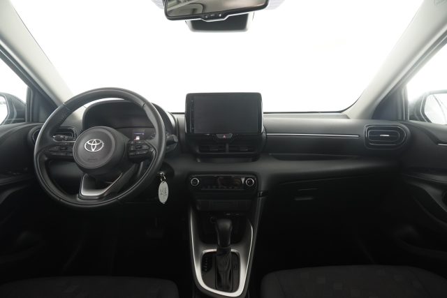 TOYOTA Yaris usata 4