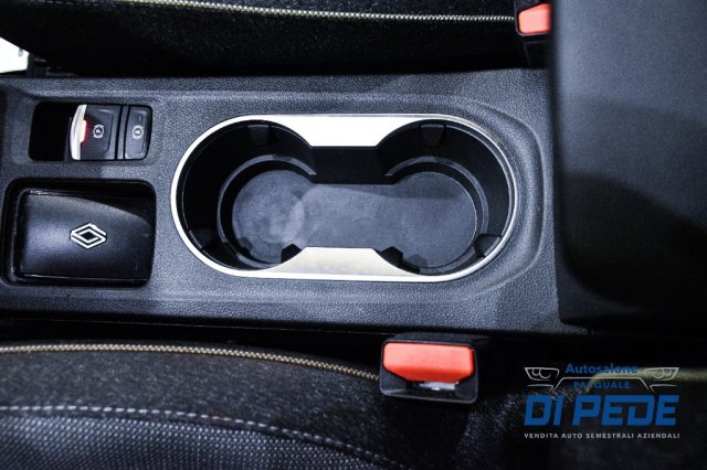 RENAULT Captur usata, con MP3