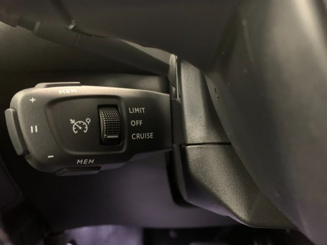 DS AUTOMOBILES DS 3 Crossback usata, con USB