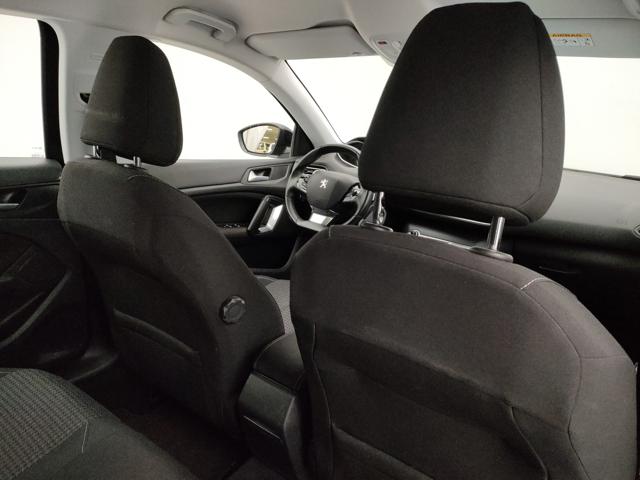 PEUGEOT 308 usata, con Luci diurne LED