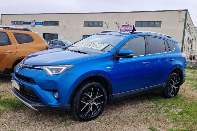 TOYOTA RAV 4 MY23 usata, con Airbag