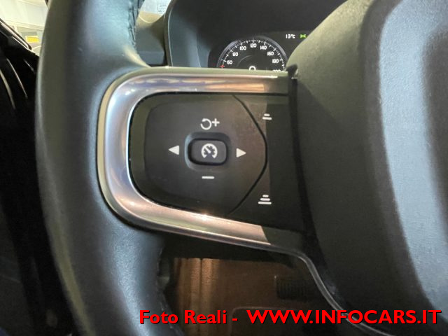 VOLVO XC40 usata, con Volante in pelle