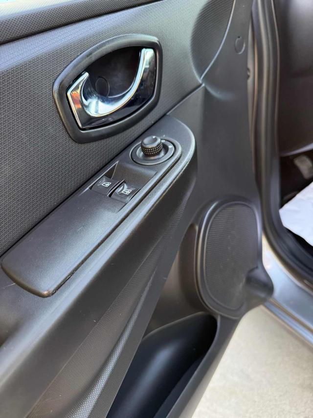 RENAULT Clio usata, con Immobilizzatore elettronico