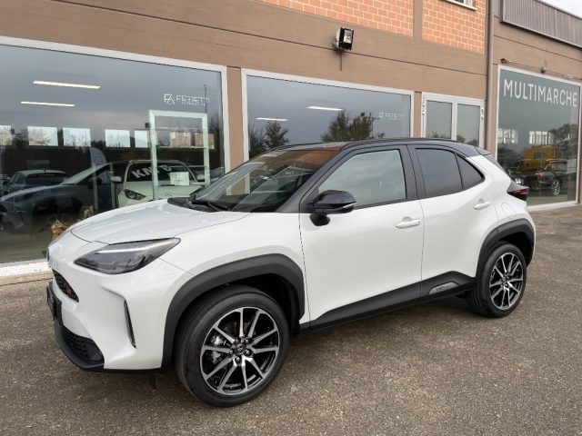 TOYOTA Yaris Cross usata, con Autoradio