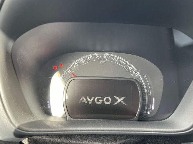 TOYOTA Aygo X usata 27
