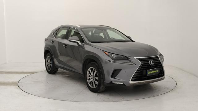 LEXUS NX 300h usata, con Boardcomputer