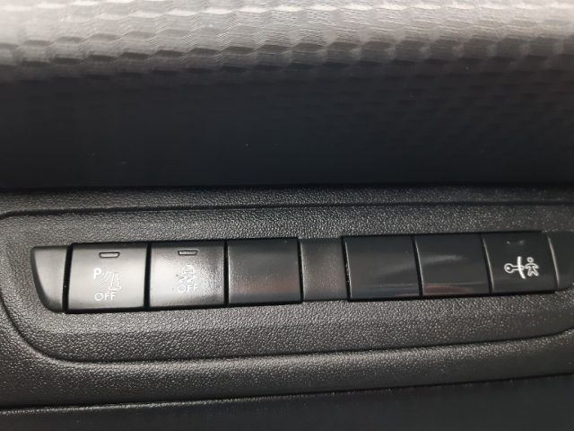 PEUGEOT 2008 usata, con Fendinebbia