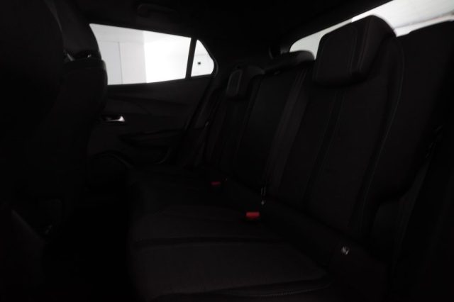 PEUGEOT 2008 usata 9