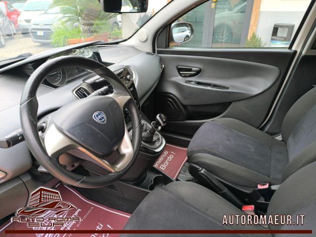 LANCIA Ypsilon usata, con Lettore CD