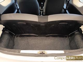 PEUGEOT 107 usata 17