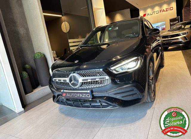 MERCEDES-BENZ GLA 200 usata, con Airbag