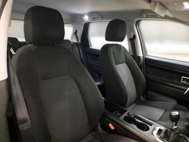 LAND ROVER Discovery Sport usata, con Autoradio