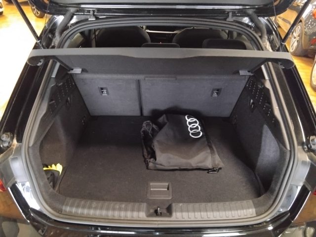 AUDI A3 usata, con Autoradio
