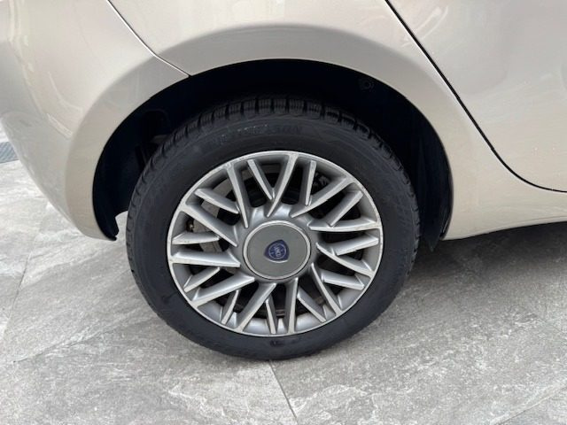 LANCIA Ypsilon usata, con Boardcomputer