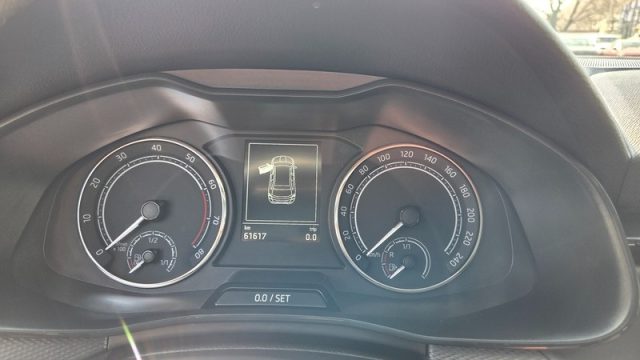 SKODA Kamiq usata, con Park Distance Control