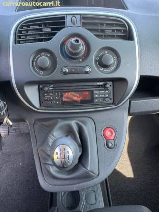 RENAULT Kangoo usata, con USB