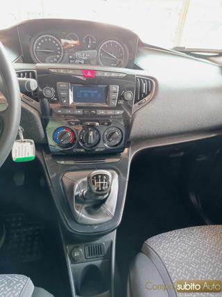 LANCIA Ypsilon usata, con Fendinebbia