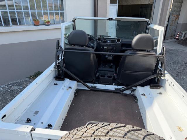 LAND ROVER Defender usata, con ESP