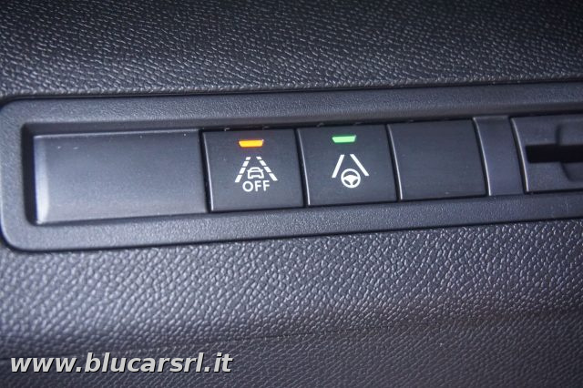 PEUGEOT 5008 usata, con Riconoscimento dei segnali stradali