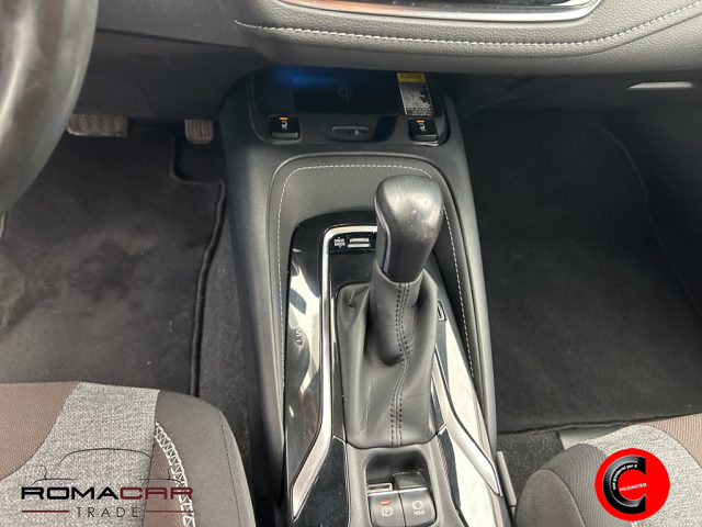 TOYOTA Corolla usata, con USB
