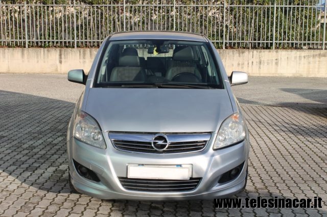 OPEL Zafira usata, con Airbag