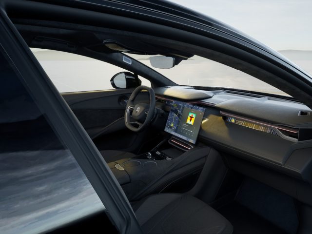 LOTUS Eletre usata, con Park Distance Control