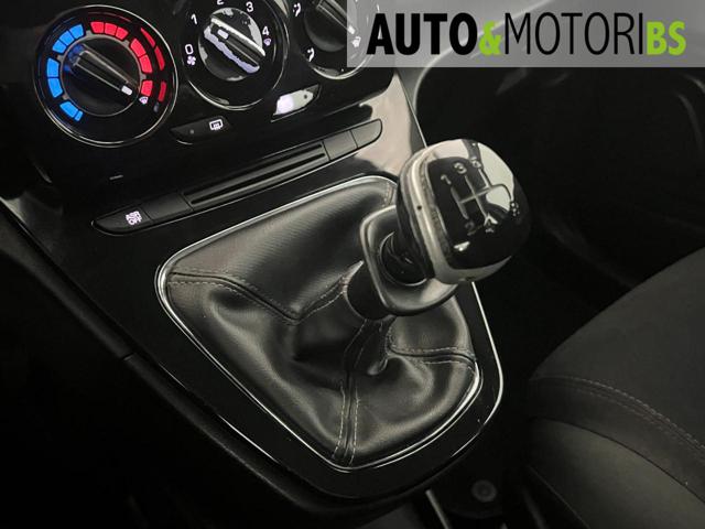 LANCIA Ypsilon usata, con Autoradio digitale