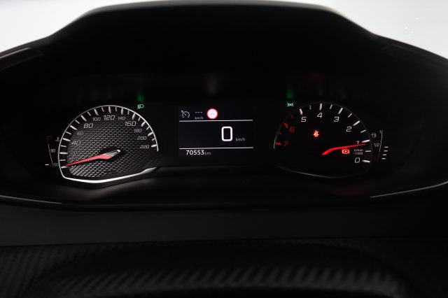 PEUGEOT 2008 usata 6