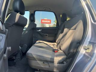 OPEL Meriva usata, con Chiusura centralizzata