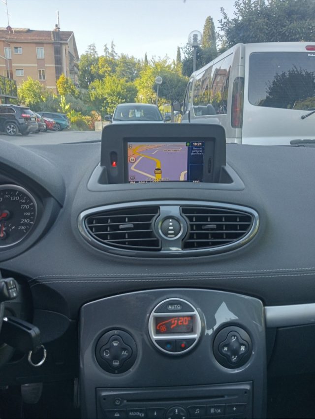 RENAULT Clio usata, con Controllo trazione