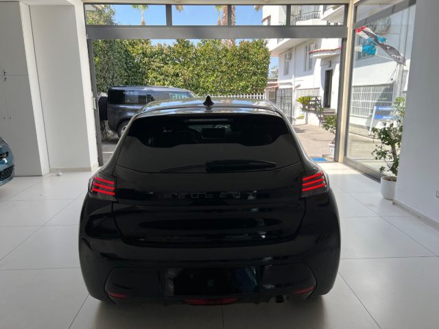 PEUGEOT 208 usata, con Vivavoce