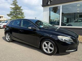 VOLVO V40 usata, con Autoradio