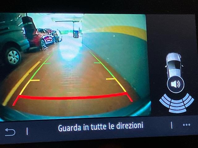 RENAULT Clio usata, con Volante in pelle