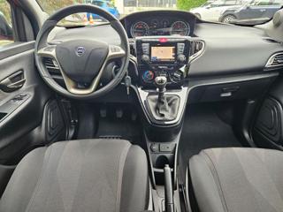 LANCIA Ypsilon usata, con Autoradio