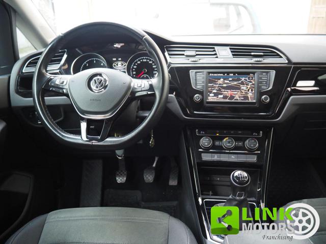VOLKSWAGEN Touran usata, con Fendinebbia