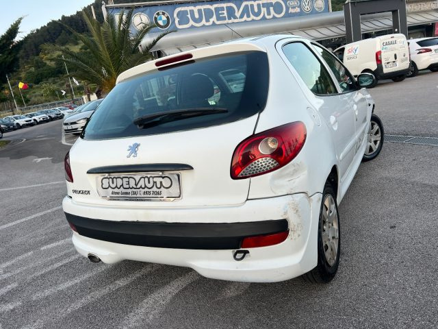 PEUGEOT 206 usata, con Autoradio