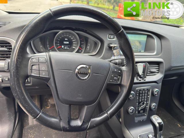 VOLVO V40 Cross Country usata 18