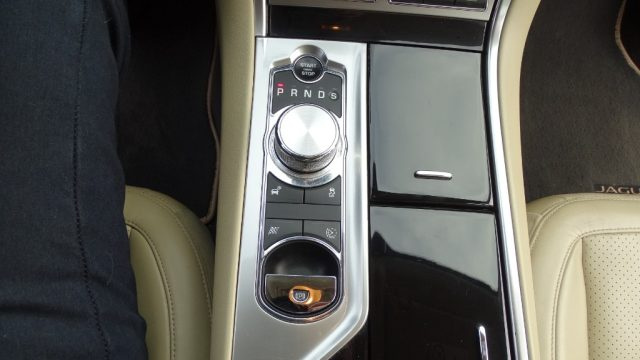 JAGUAR XF usata 104