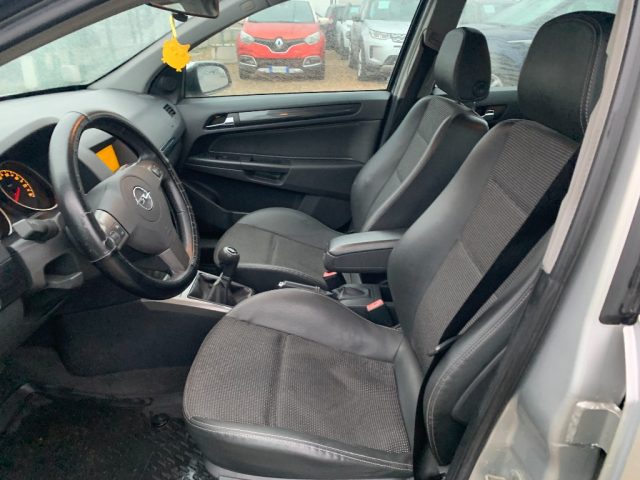 OPEL Astra usata, con Chiusura centralizzata
